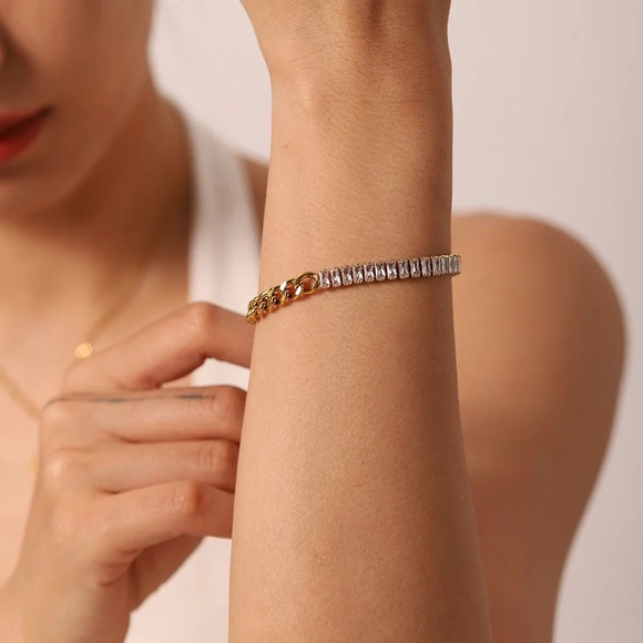 Waterproof Tennis Baguette Bracelet*Cubic Zirconia Diamond18K Gold Link Chain*JD - Picture 7 of 7